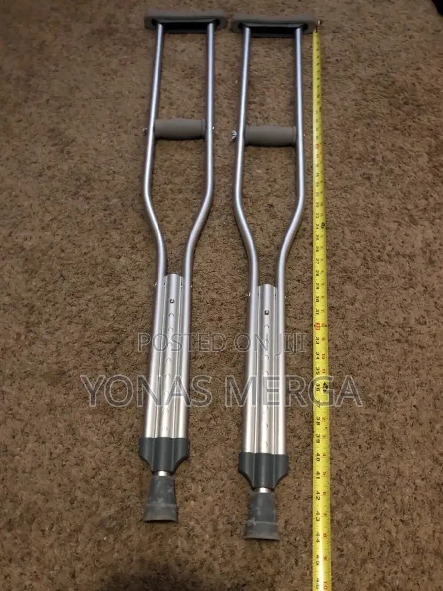 Auxiliary Crutches ^የብብት Crutches¶በትልቅ በትንሽ/Crutches