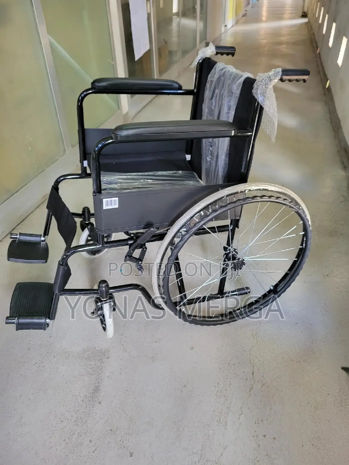 Aluminum Wheelchair/ዝገት ማያጠቃዉ/Wheelchair¶በሁሉም Age/Wheelchair