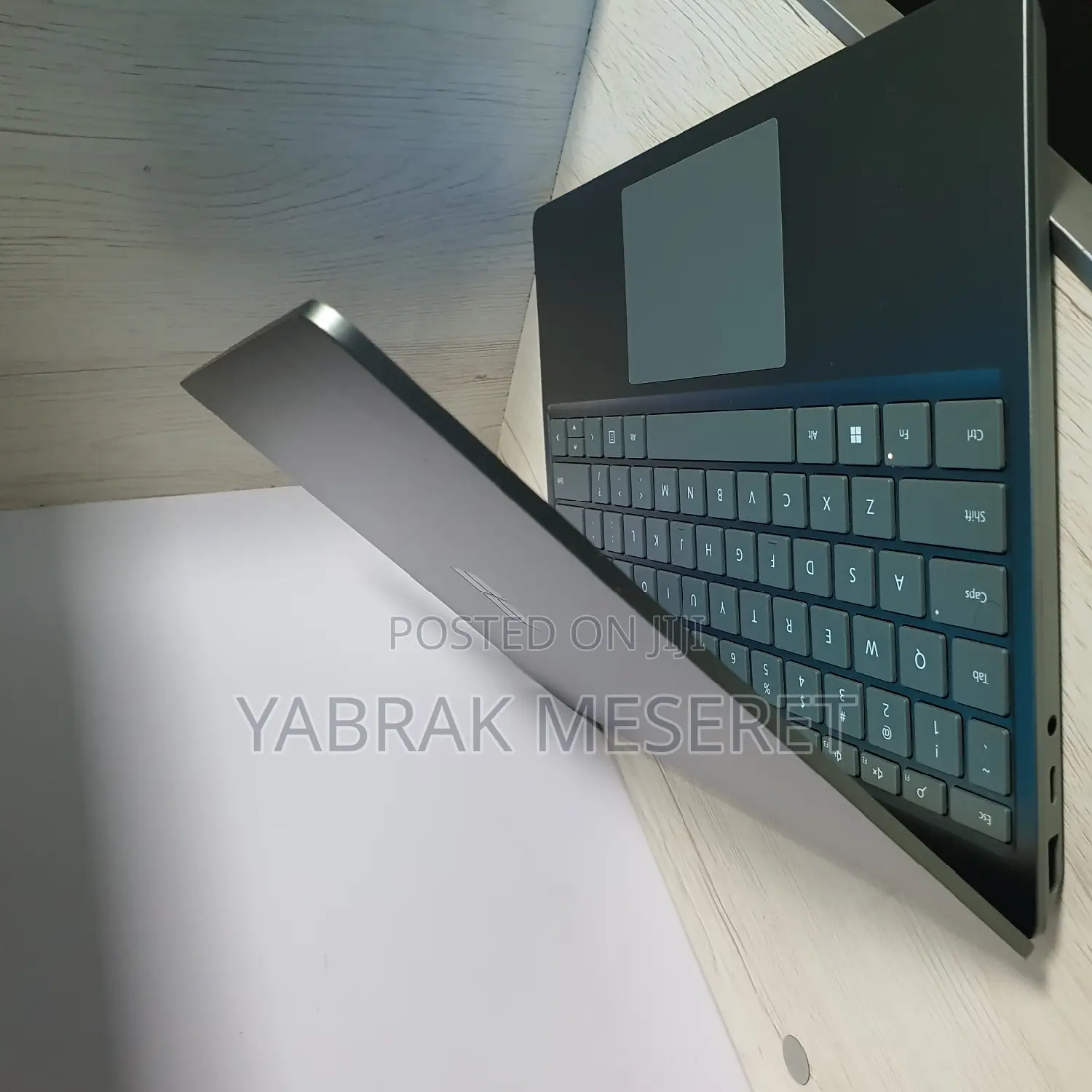 New Laptop Microsoft Surface Go 2 8GB Intel Core I5 SSD 256GB