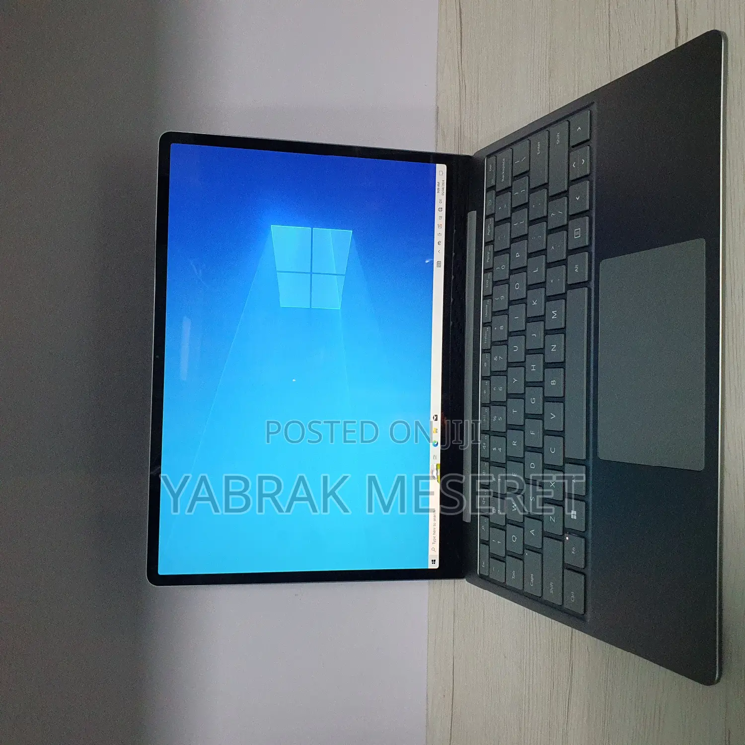 New Laptop Microsoft Surface Go 2 8GB Intel Core I5 SSD 256GB