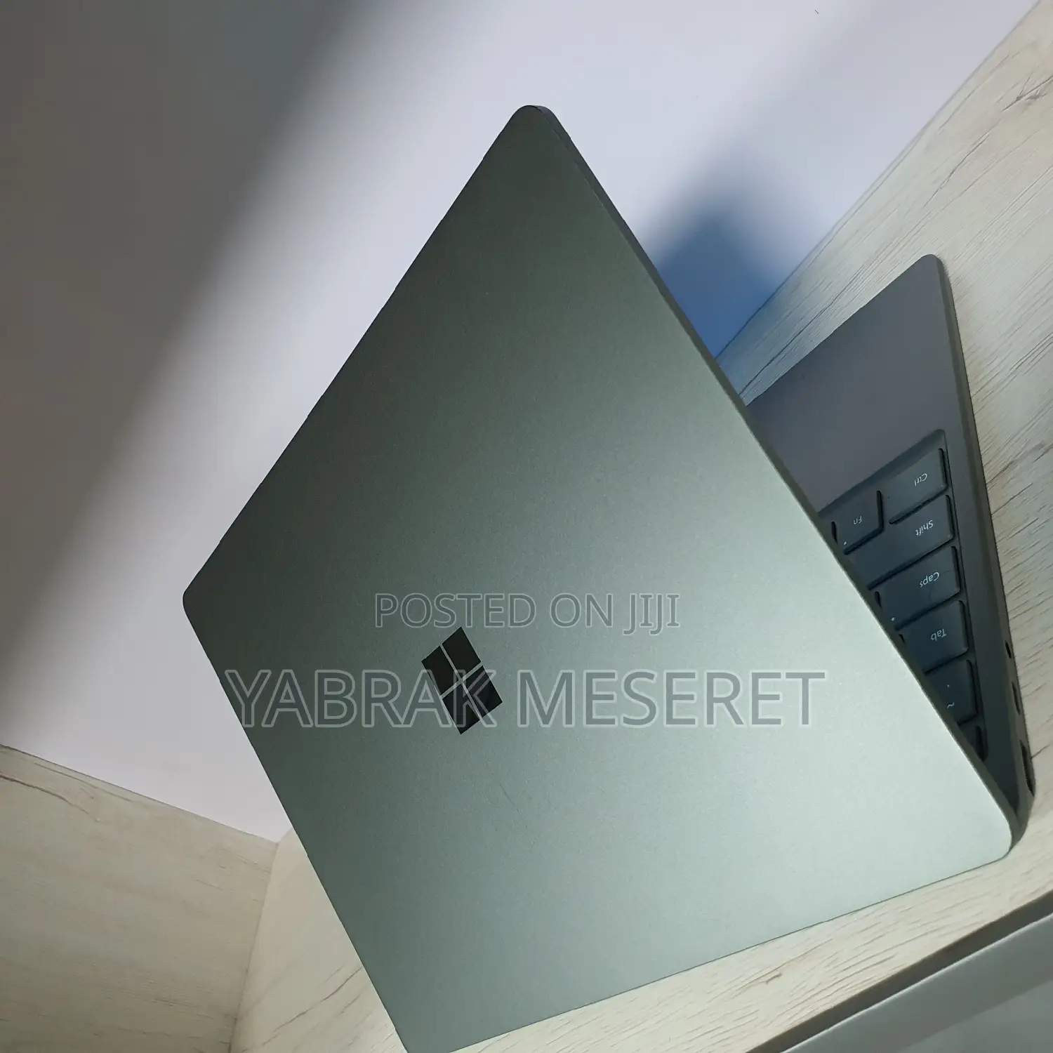 New Laptop Microsoft Surface Go 2 8GB Intel Core I5 SSD 256GB