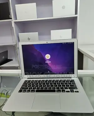 New Laptop Apple MacBook Air 2017 8GB Intel Core I5 SSD 256GB