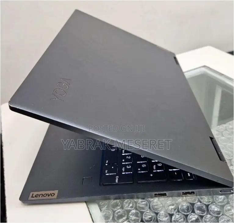 New Laptop Lenovo ThinkPad Yoga 8GB Intel Core I7 SSD 512GB
