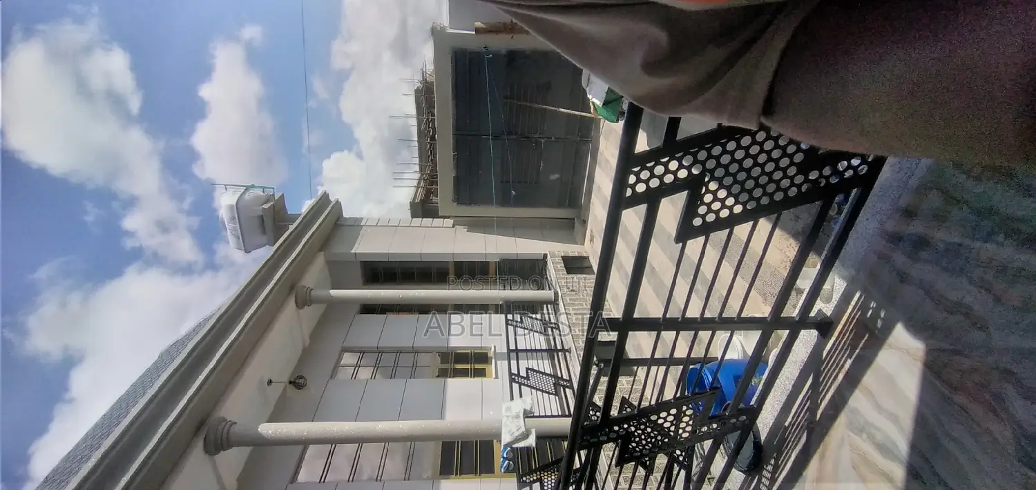 Furnished 3bdrm Villa in Kidus Yohanns, Adama for sale