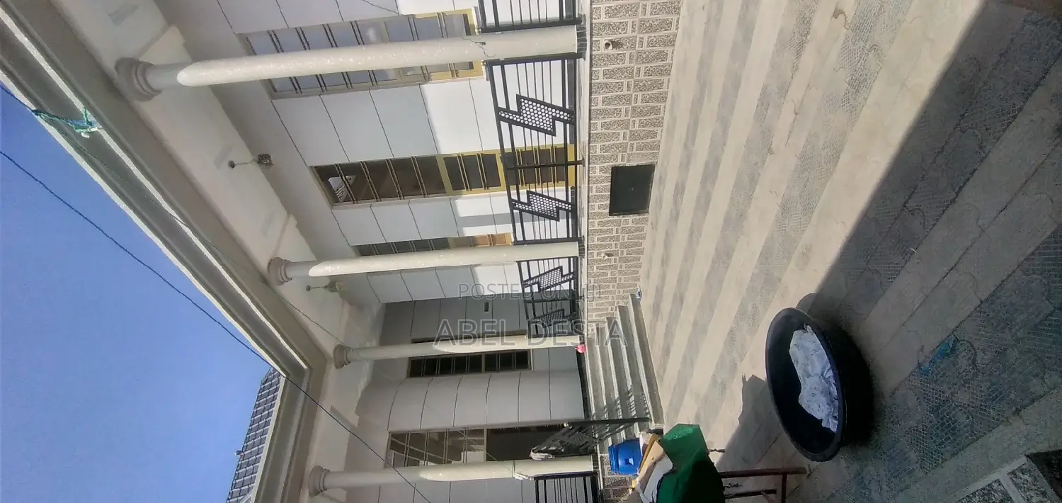 Furnished 3bdrm Villa in Kidus Yohanns, Adama for sale