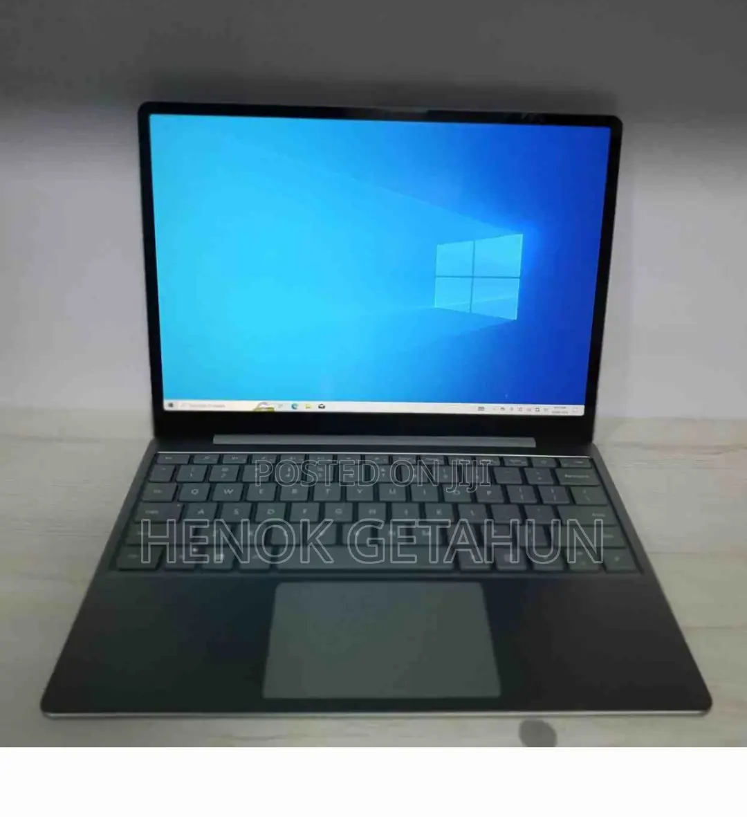 New Laptop Microsoft Surface Pro 8 8GB Intel Core I5 SSD 256GB