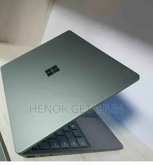 New Laptop Microsoft Surface Pro 8 8GB Intel Core I5 SSD 256GB