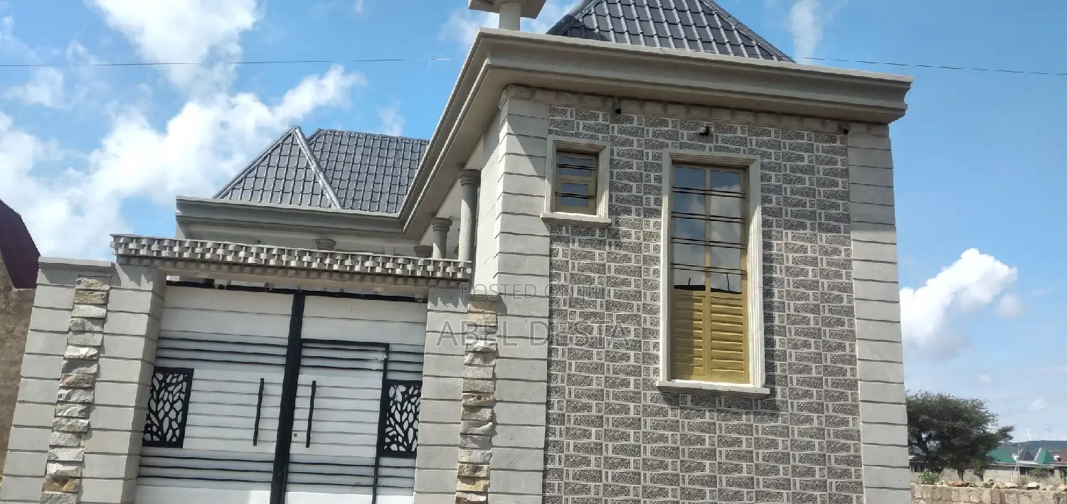 Furnished 3bdrm Villa in Kidus Yohanns, Adama for sale