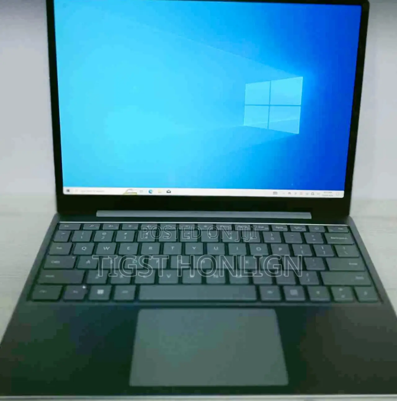 New Laptop Microsoft Surface Pro 8 8GB Intel Core I5 SSD 256GB