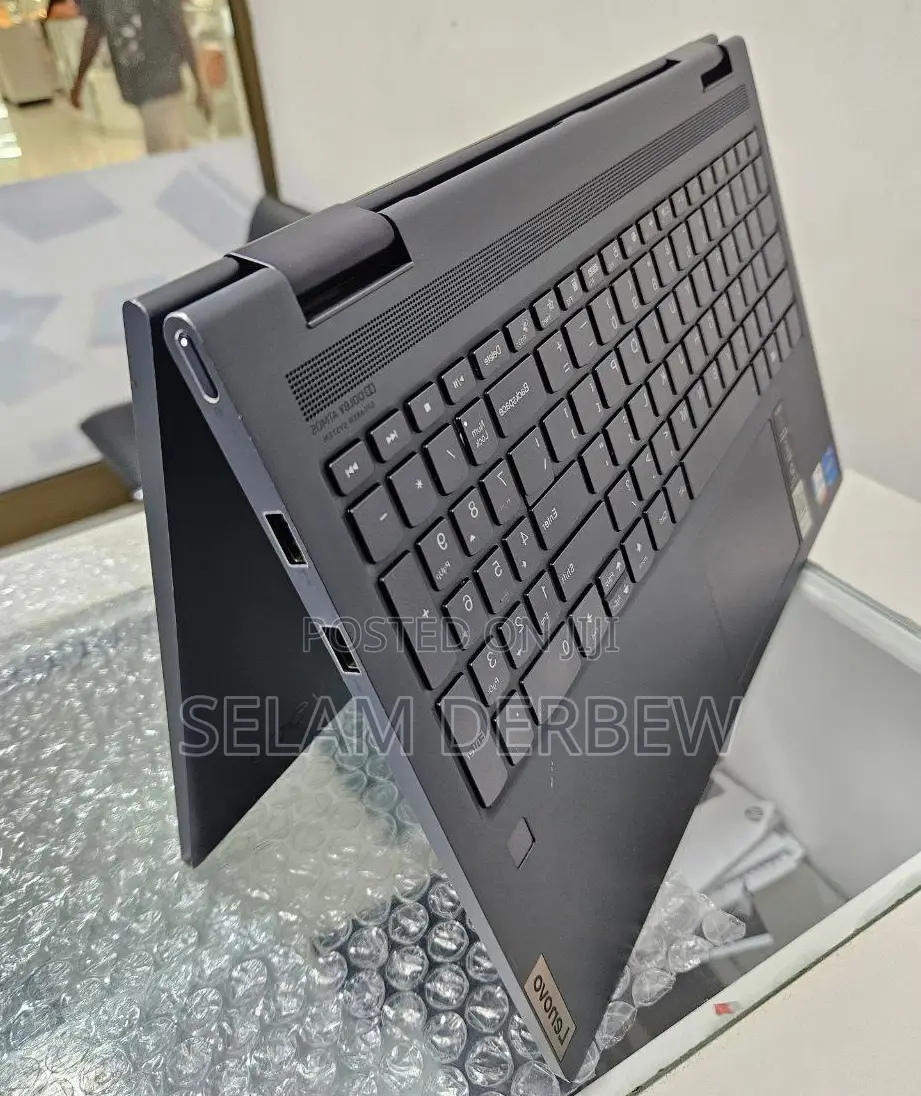 New Laptop Lenovo Yoga 3 8GB Intel Core I5 SSD 512GB