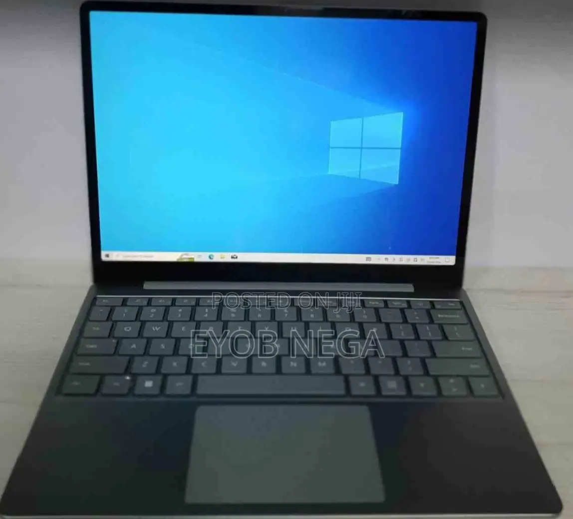 New Laptop Microsoft Surface Pro 8 8GB Intel Core I5 SSD 256GB