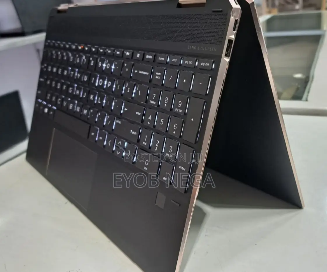 New Laptop HP Spectre 16GB Intel Core I7 SSD 1T