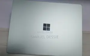 New Laptop Microsoft Surface Pro 8 8GB Intel Core I5 SSD 256GB