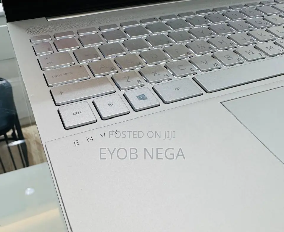 New Laptop HP Envy X2 16GB Intel Core I5 SSD 512GB