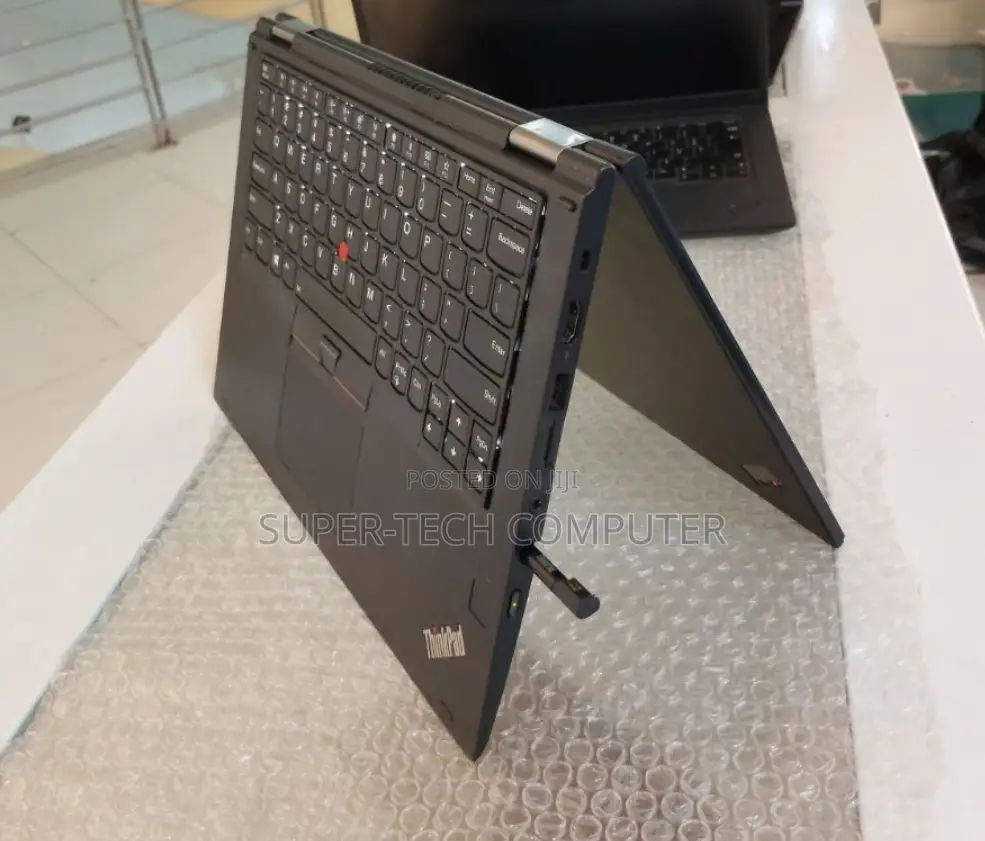 New Laptop Lenovo ThinkPad Yoga 370 8GB Intel Core I5 SSD 512GB