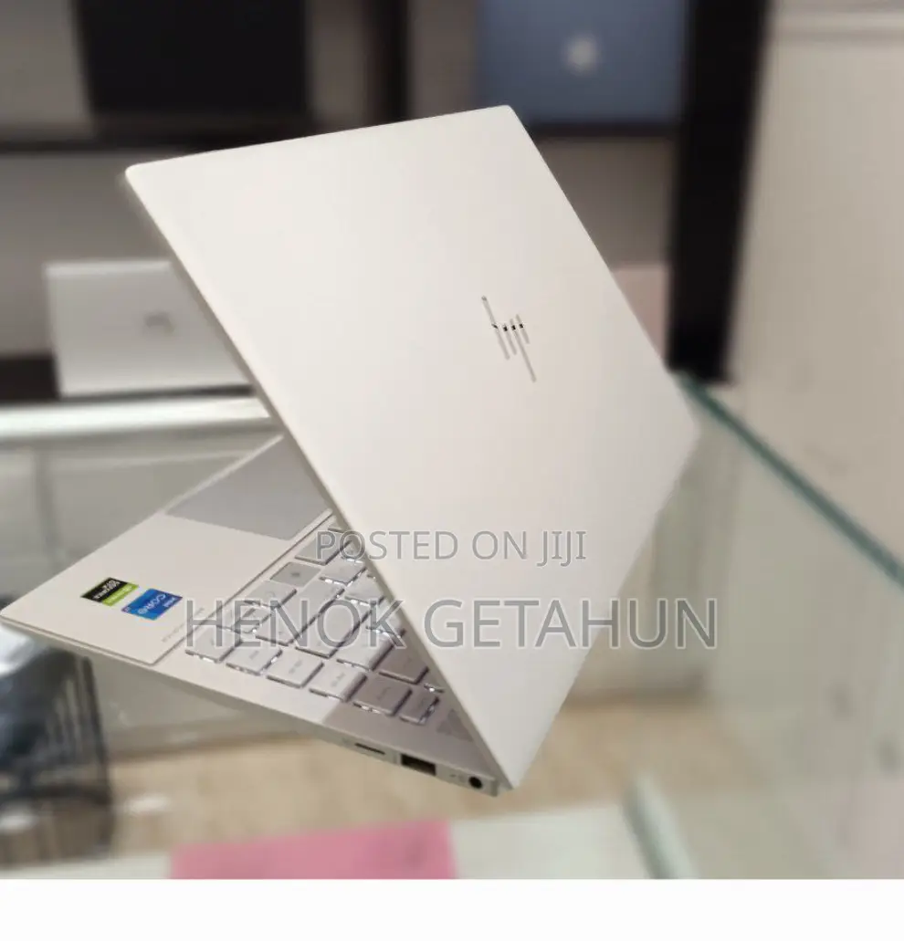 New Laptop HP Envy X360 16GB Intel Core I5 SSD 512GB