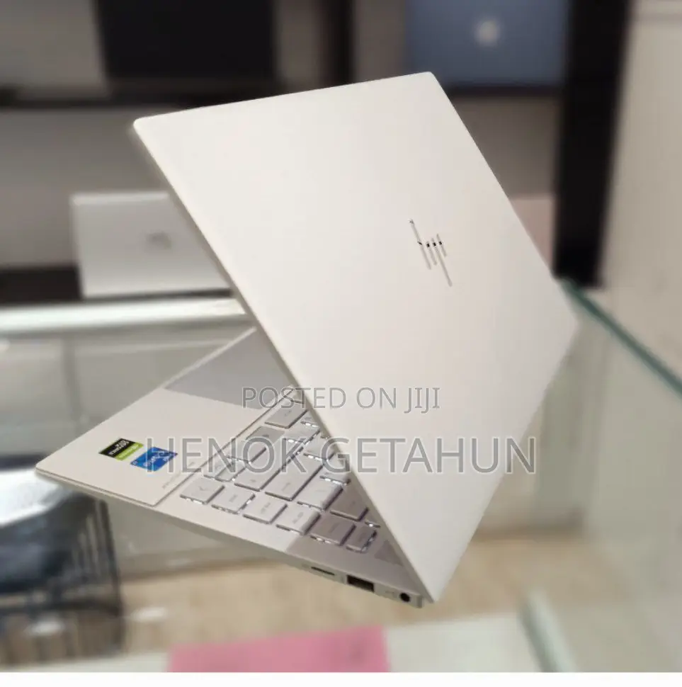 New Laptop HP Envy X360 16GB Intel Core I5 SSD 512GB