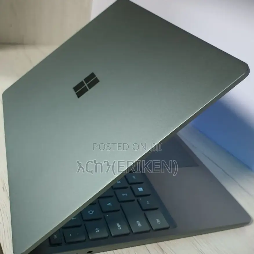 New Laptop Microsoft Surface Pro 2 8GB Intel Core I5 SSD 256GB