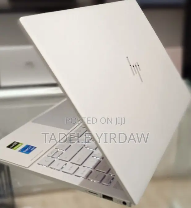 New Laptop HP Envy 13t 16GB Intel Core I5 SSD 512GB