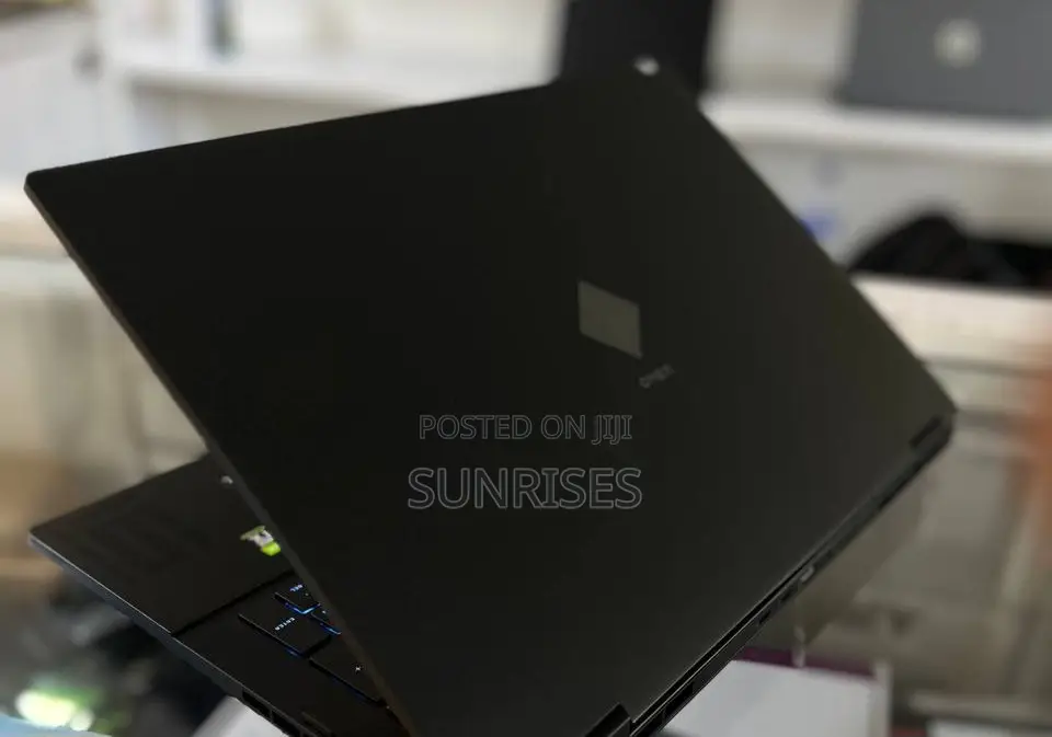 New Laptop HP Omen 15 16GB Intel Core I9 SSD 512GB