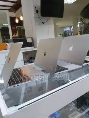 New Laptop Apple MacBook Air 2015 4GB Intel Core I5 SSD 128GB