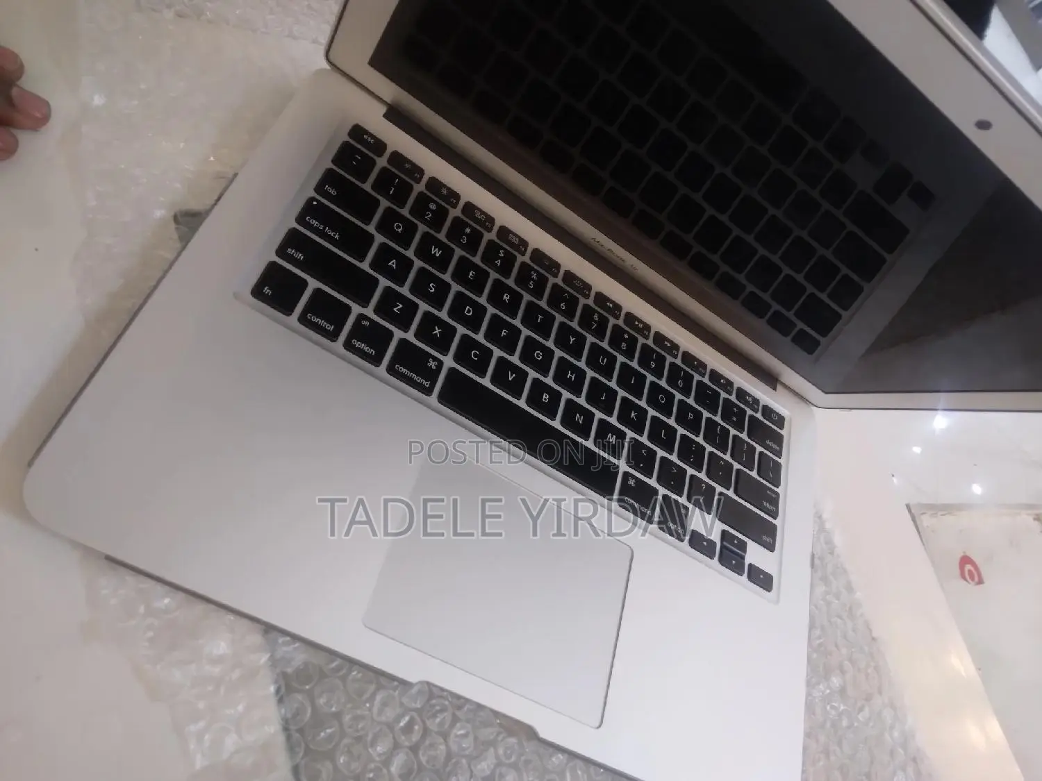 New Laptop Apple MacBook Air 2015 4GB Intel Core I5 SSD 128GB