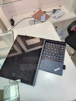 New Laptop Lenovo ThinkPad Yoga 370 8GB Intel Core I5 SSD 256GB