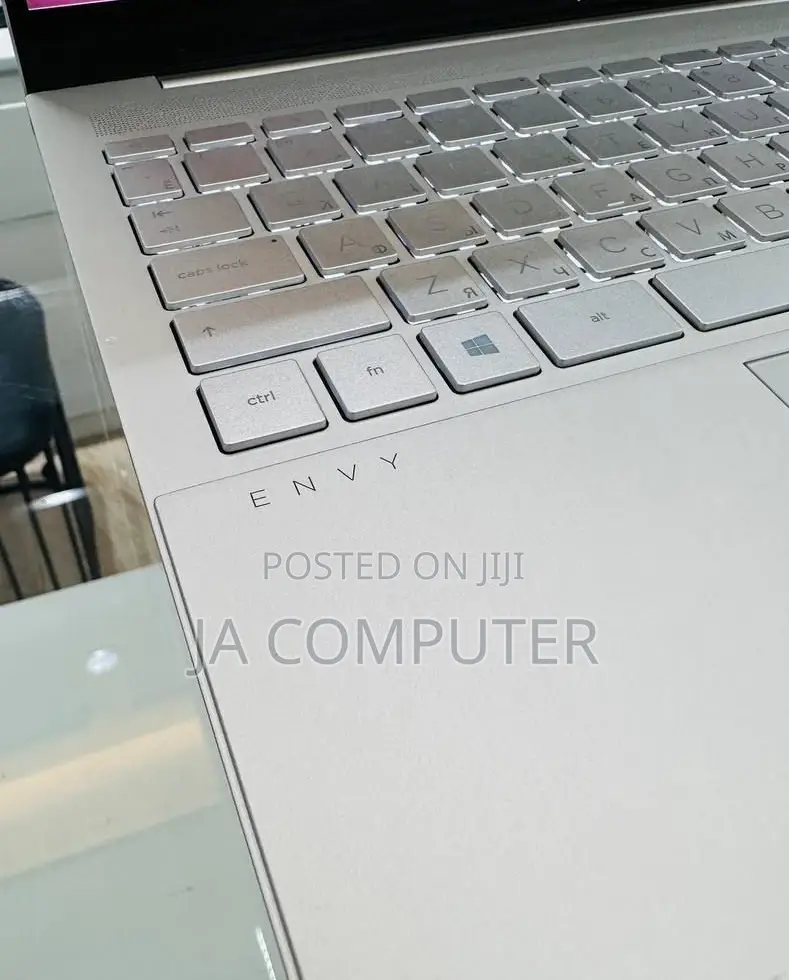 New Laptop HP Envy X360 16GB Intel Core I5 SSD 512GB