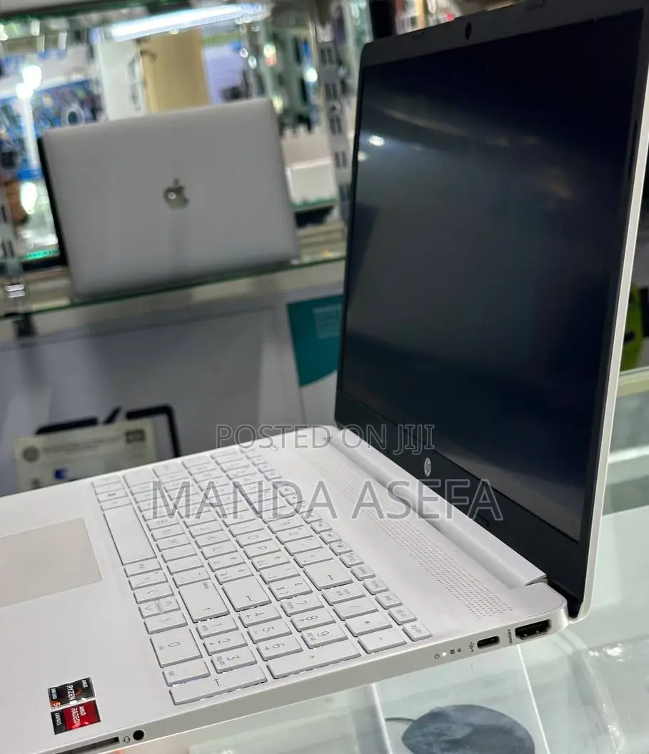 New Laptop HP Stream Notebook 8GB AMD Ryzen 5 SSD 256GB