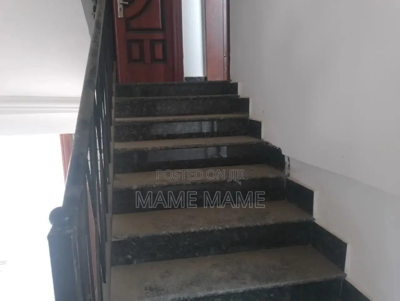5bdrm House in Addis Abeba, Bole for sale