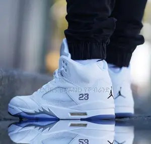 Photo - High Master Quality Air Jordan 5 Retro 'Metallic White'