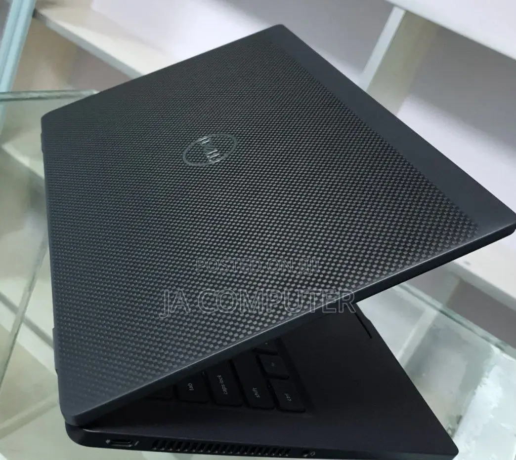 New Laptop Dell Latitude 13 7000 16GB Intel Core I7 SSD 1T