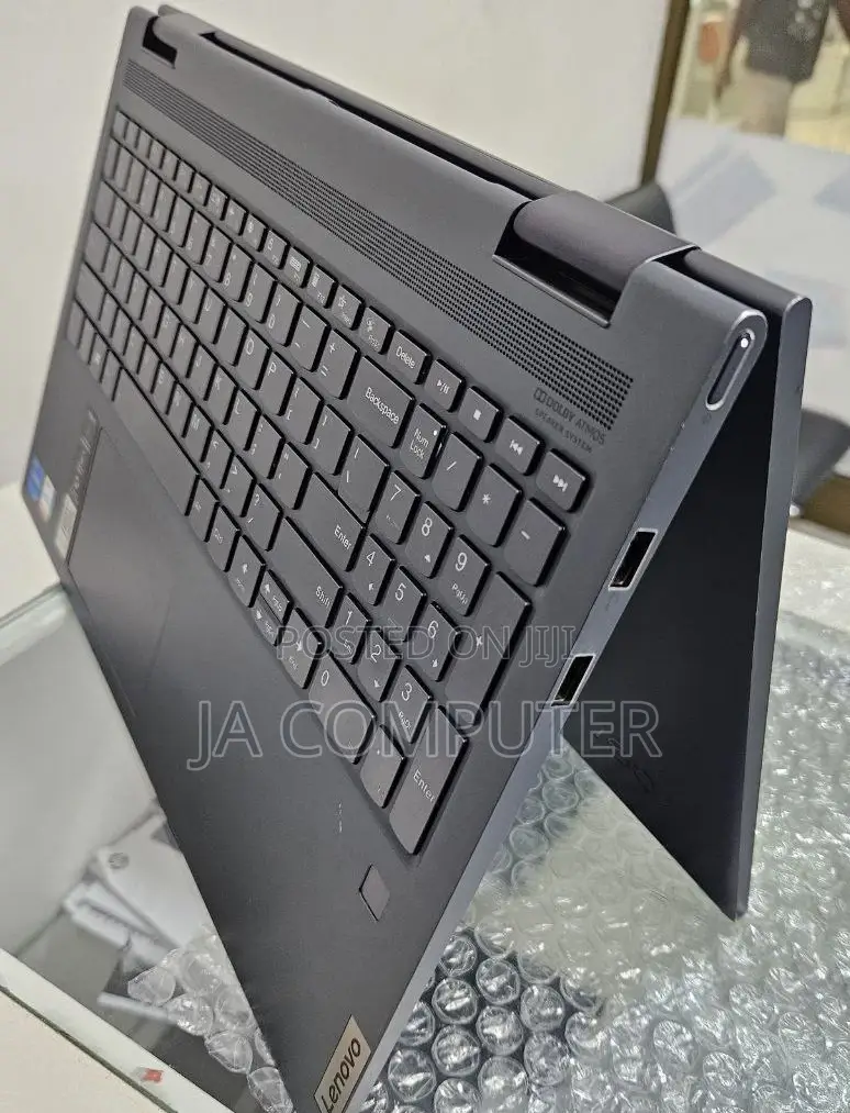 New Laptop Lenovo ThinkPad Yoga 8GB Intel Core I7 SSD 512GB