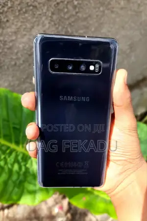 New Samsung Galaxy S10 128 GB Black