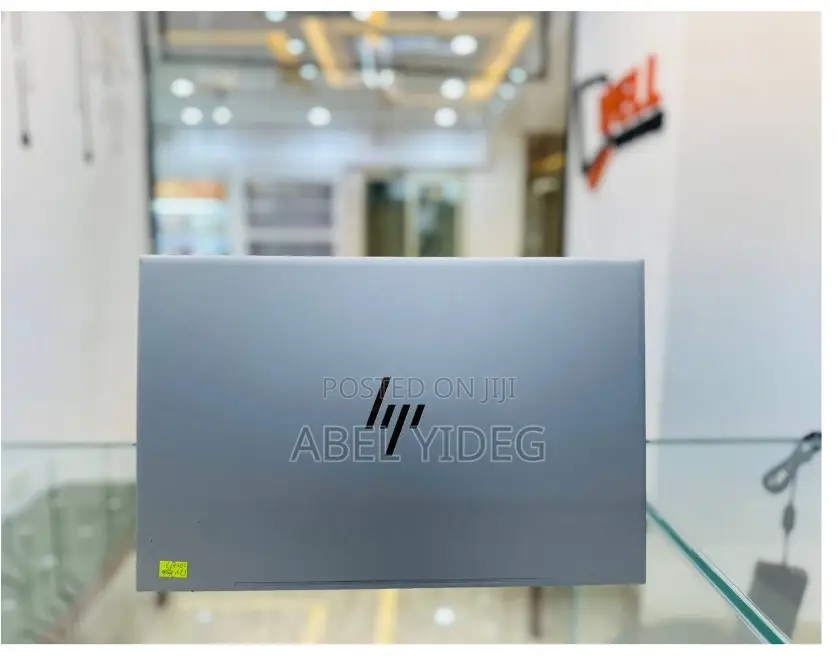 New Laptop HP Envy 17 16GB Intel Core I7 SSD 512GB