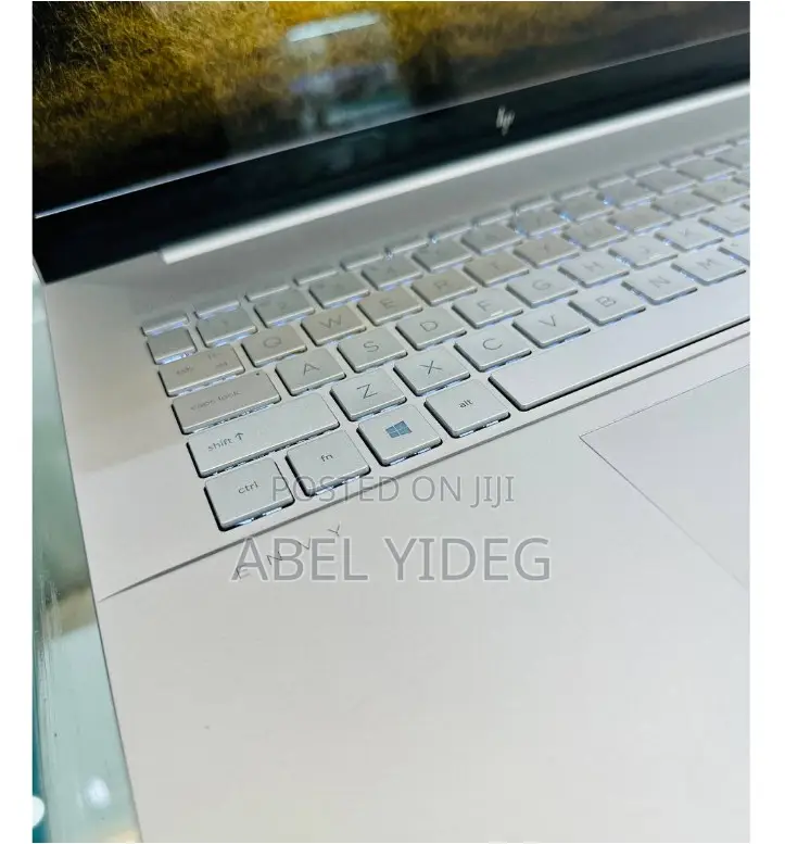 New Laptop HP Envy 17 16GB Intel Core I7 SSD 512GB