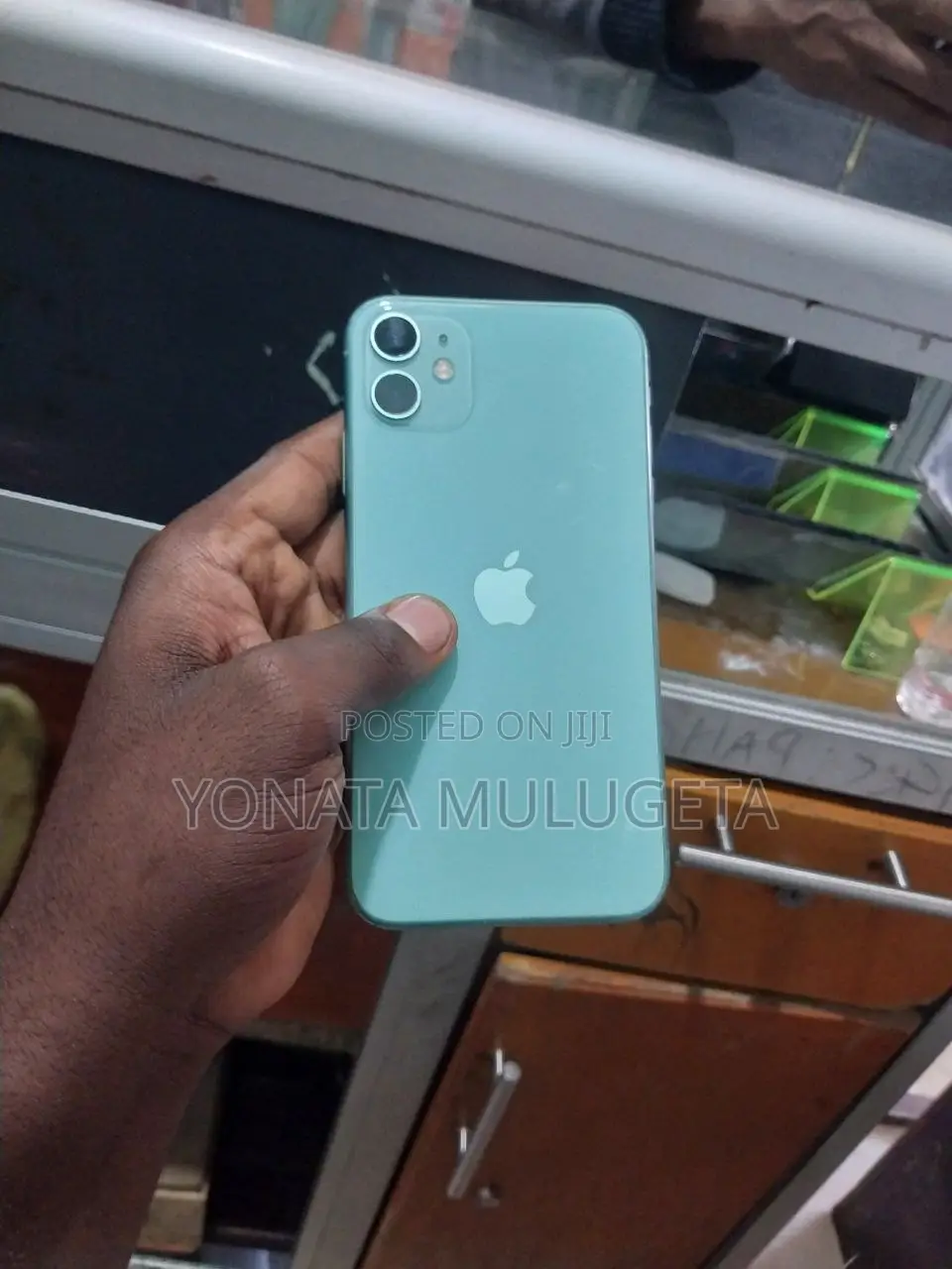 Apple iPhone 11 64 GB