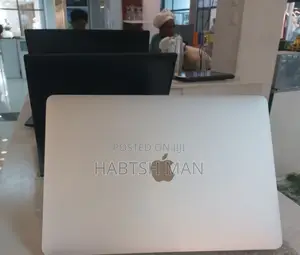 New Laptop Apple MacBook Pro 2018 16GB Intel Core i5 SSD 256GB