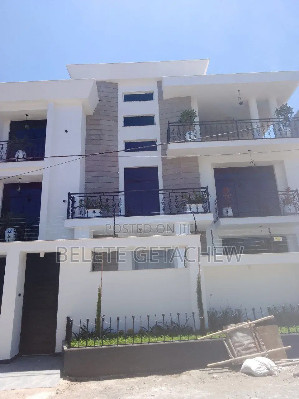 9bdrm House in Ayat G+2 Luxury, Bole for sale