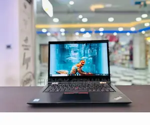 Photo - New Laptop Lenovo ThinkPad Yoga 370 8GB Intel Core I5 SSD 512GB