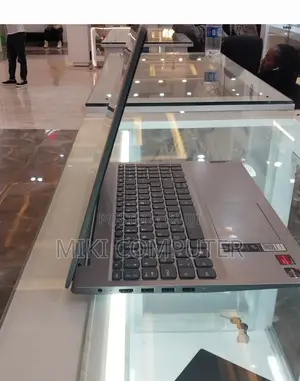 New Laptop Lenovo Ideapad 3 12GB AMD Ryzen 3 SSD 256GB