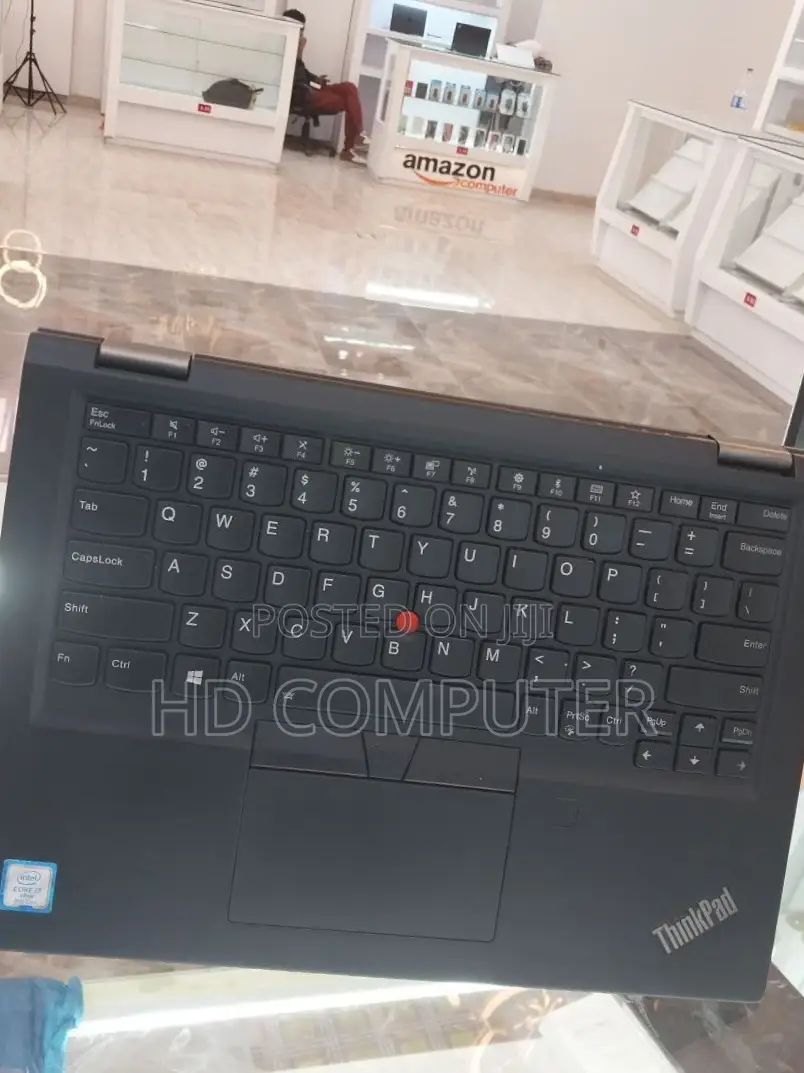 New Laptop Lenovo ThinkPad X390 Yoga 16GB Intel Core I7 SSD 512GB