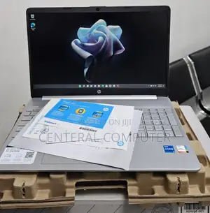 New Laptop HP 15-Dw0037wm 8GB Intel Core I5 SSD 512GB