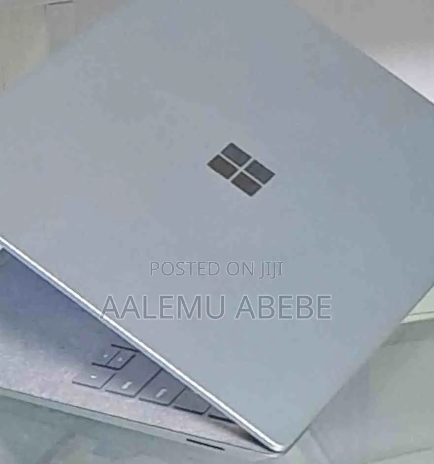 New Laptop Microsoft Surface 16GB Intel Core I7 SSD 256GB