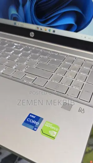 Photo - New Laptop HP 16GB Intel Core I5 SSD 512GB