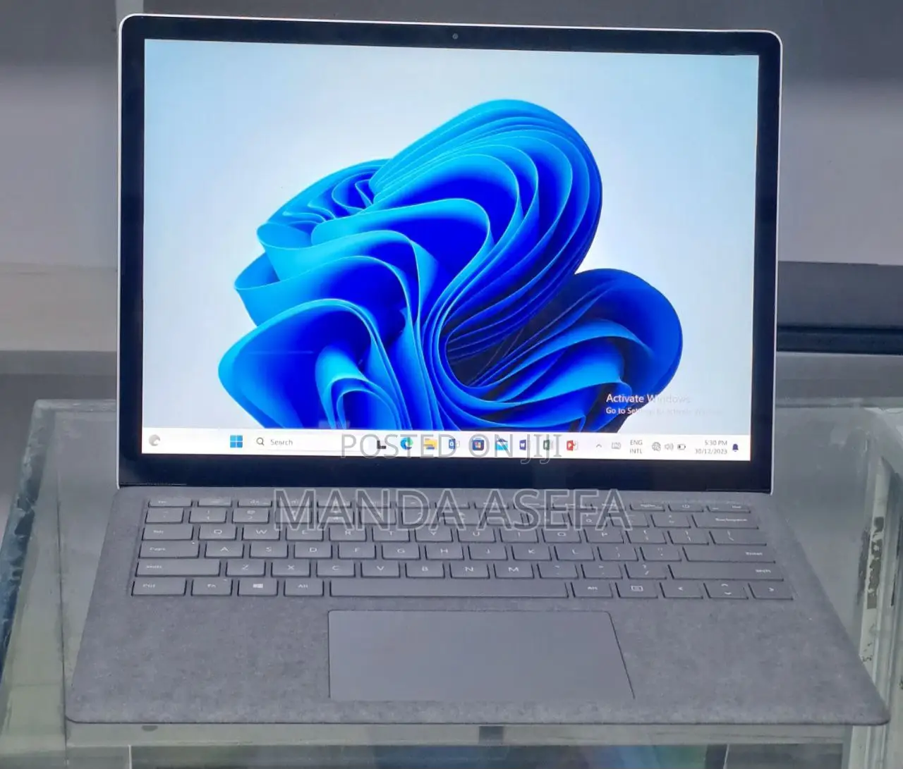 New Laptop Microsoft Surface 16GB Intel Core I7 SSD 256GB
