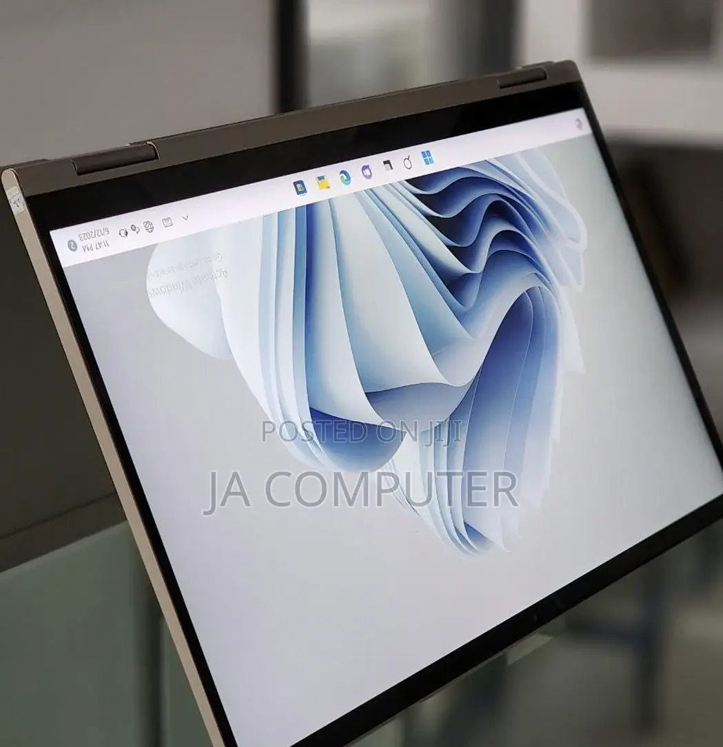 New Laptop Lenovo ThinkPad Yoga 12GB Intel Core I7 SSD 512GB