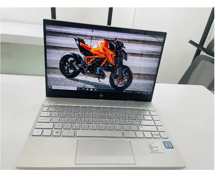 New Laptop HP Envy 14 8GB Intel Core I5 SSD 512GB
