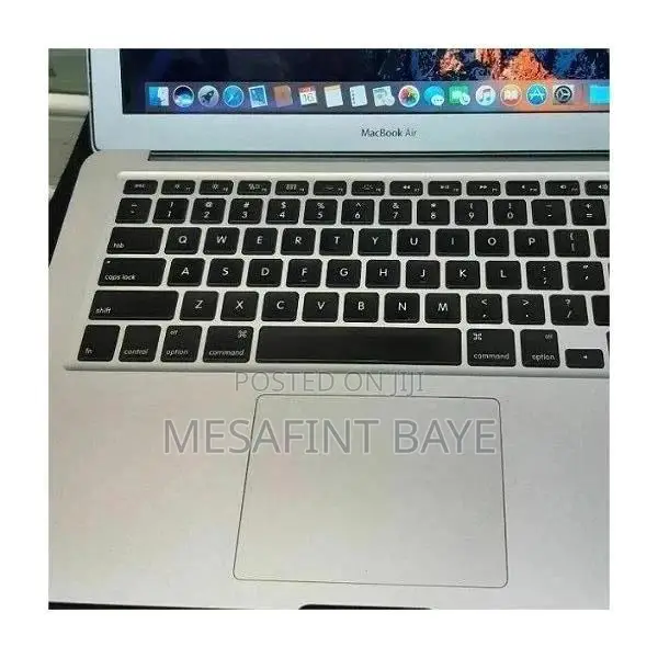 New Laptop Apple MacBook 2013 8GB Intel Core i5 SSD 256GB