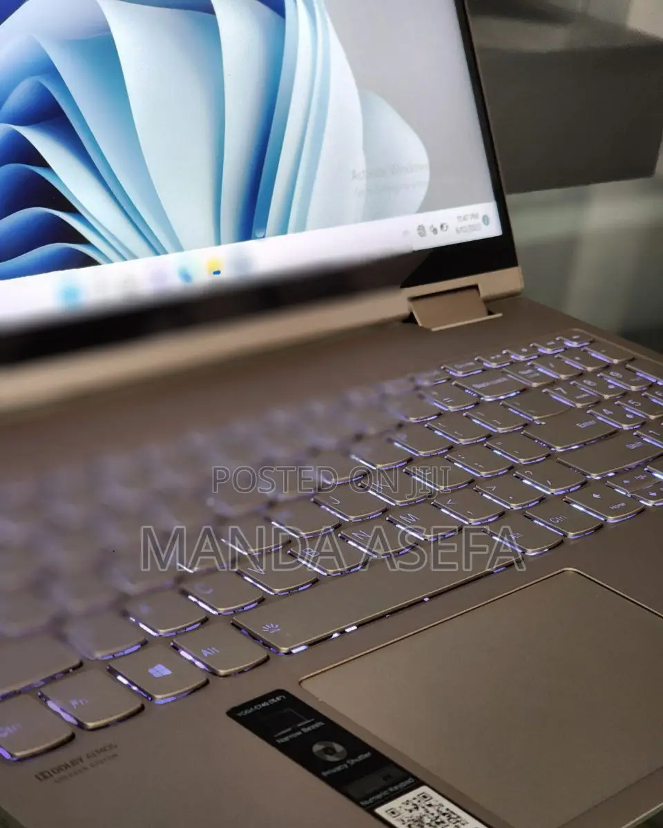 New Laptop Lenovo ThinkPad Yoga 12GB Intel Core I7 SSD 512GB